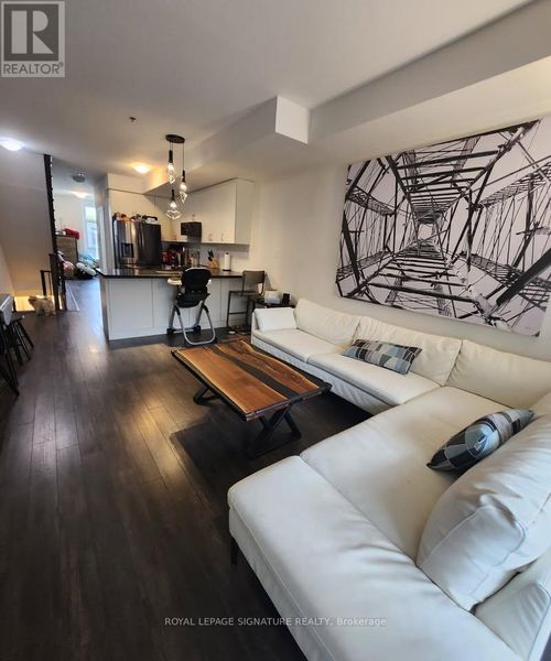 41 Creekbank Road, Toronto (Rustic), ON, M6L0A3 | Card Image