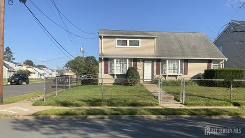 112 Hagaman St, Carteret, NJ, 07008-2033 | Card Image