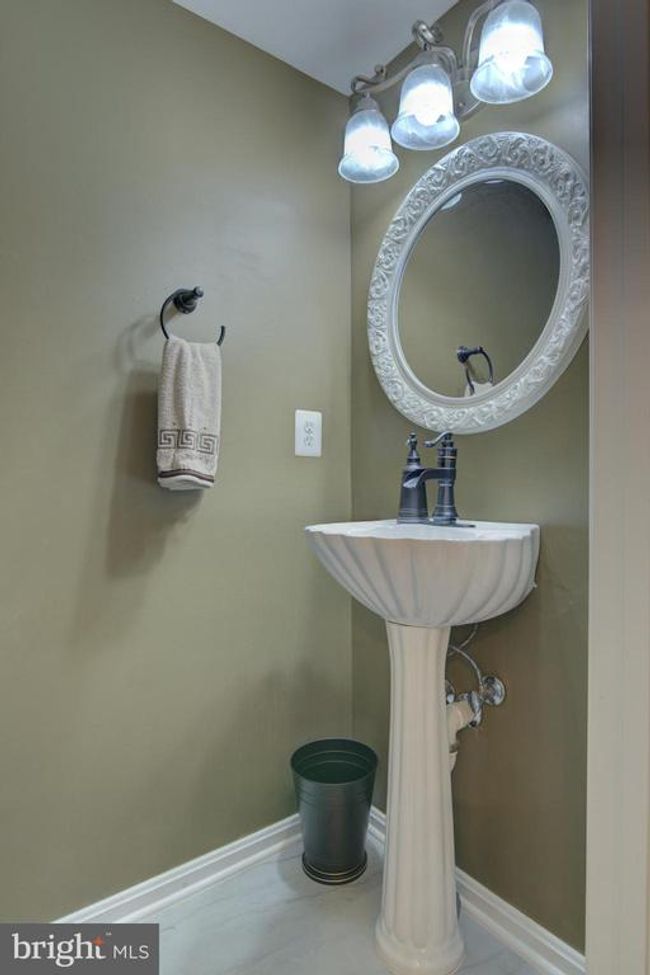 43855 Tattinger Ter, Townhouse with 4 bedrooms, 4 bathrooms and null parking in ASHBURN VA | Image 22