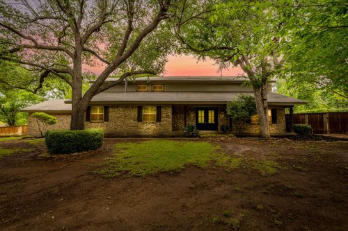 104 Wildwood Ct, Azle, TX, 76020-4062 | Card Image