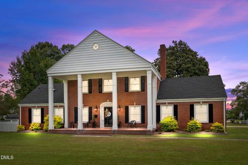 800 S Howard Cir, Tarboro, NC, 27886-3616 | Card Image