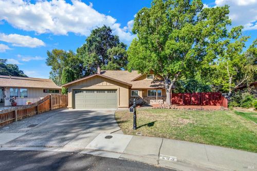 206 Amherst Court, Vacaville, CA, 95687 | Card Image