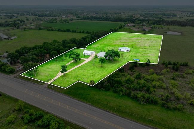 2799 Highway 21 E, House other with 3 bedrooms, 2 bathrooms and null parking in Paige TX | Image 34