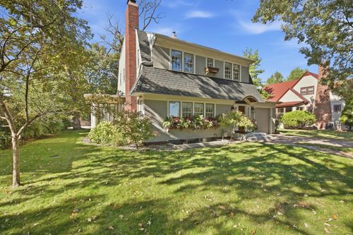 909 6th Ave N, Saint Cloud, MN, 56303-2903 | Card Image