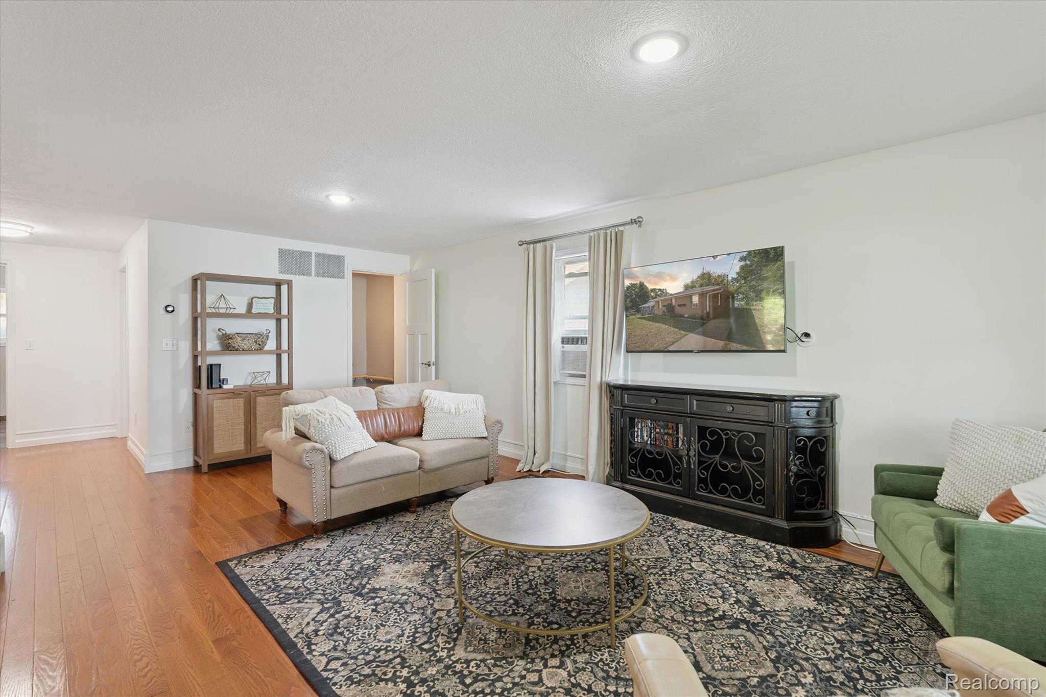 Residential in Fenton Charter Township 3