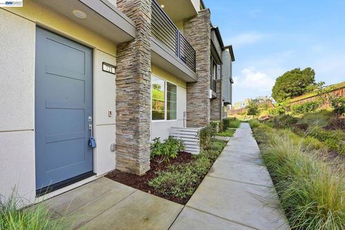 721 721 Delve Ct, Hayward, CA, 94544 | Card Image