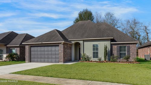 105 Endicott Dr, Carencro, LA, 70520-3637 | Card Image