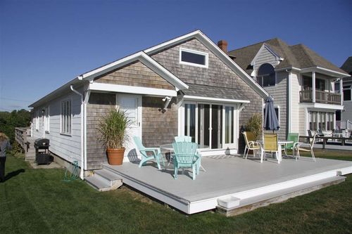 1066 Ocean Blvd, Hampton, NH, 03842-1500 | Card Image