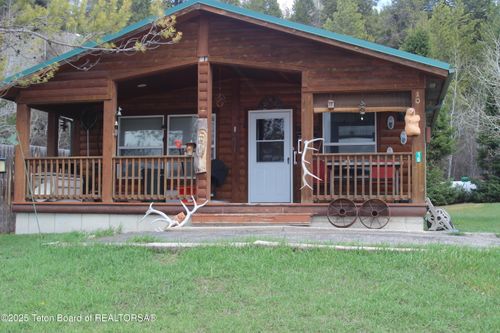 10 Foothill Blvd, Alpine, WY, 83128 | Card Image