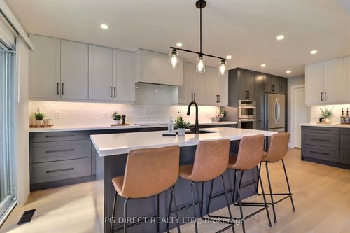 2895 Petty Rd, London, ON, N6L0A7 | Card Image