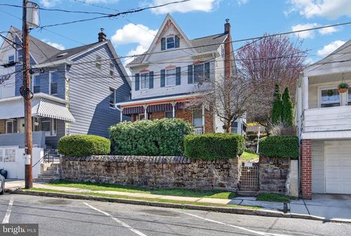 228 W Abbott St, Lansford, PA, 18232-1801 | Card Image