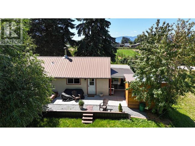 4152 51 St, House other with 2 bedrooms, 2 bathrooms and 10 parking in Canyon BC | Image 10