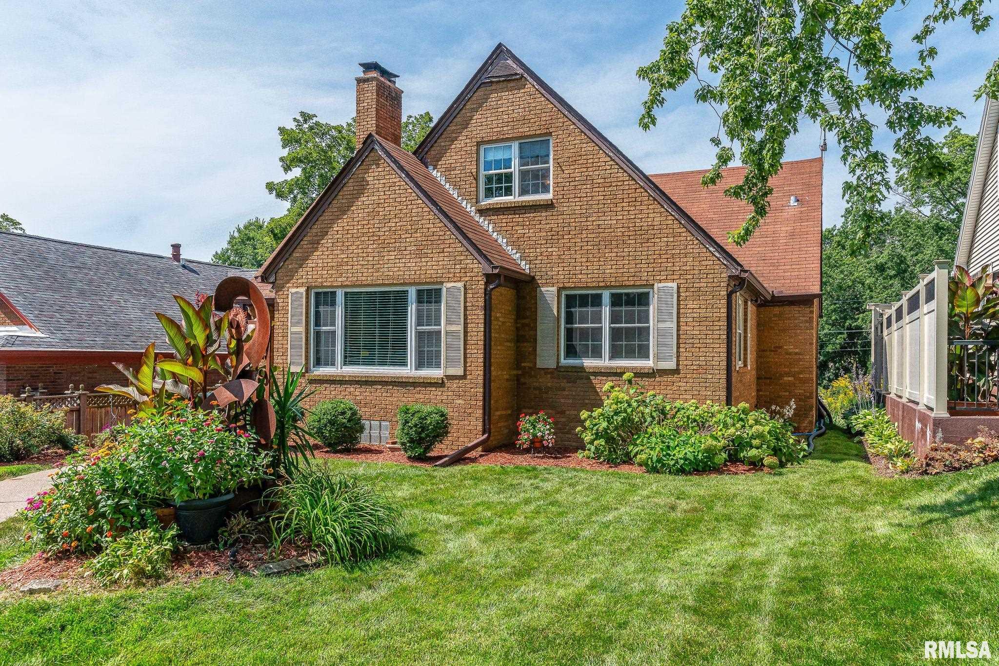 Armil Pl, Davenport, IA 52804