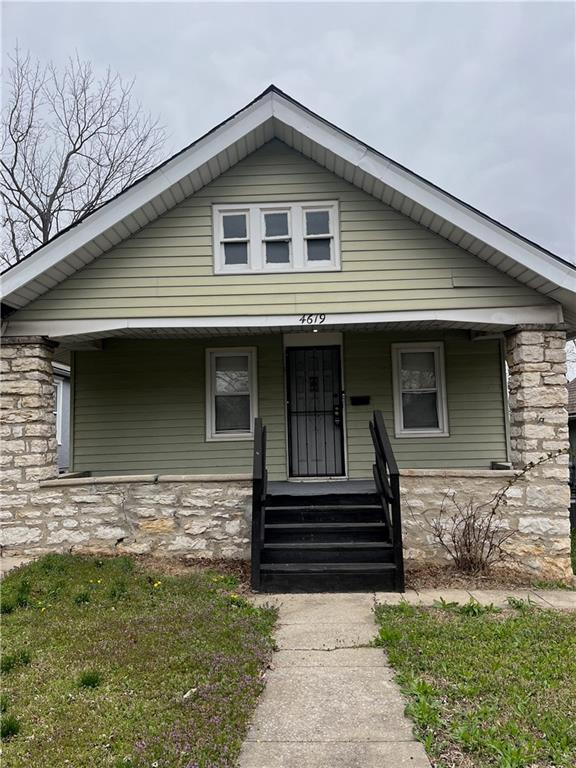 Benton Ave, Kansas City, MO 64130