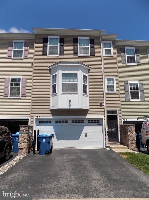 132 Mercer Ct, FAIRLESS HILLS, PA, 19030-2026 | Card Image