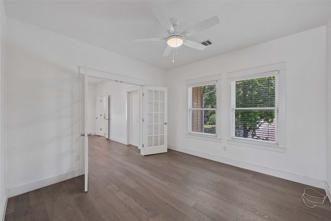 B - 1403 W 12 Th St, Condo with 3 bedrooms, 3 bathrooms and 2 parking in Austin TX | Image 17