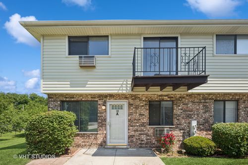 apt-a-132 Willows Edge Ct, Willow Springs, IL, 60480-1257 | Card Image