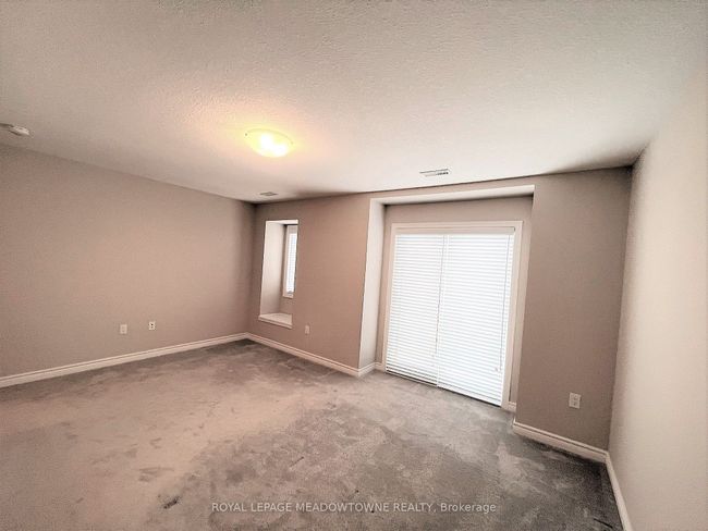146 - 445 Ontario St S, Condo with 3 bedrooms, 3 bathrooms and 1 parking in Milton ON | Image 11