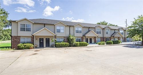 898-856-898 S Curtis Ave, Fayetteville, AR, 72701-7034 | Card Image