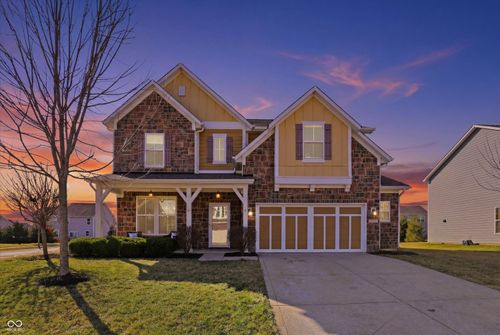 16726 Broken Arrow Dr, Westfield, IN, 46074-7304 | Card Image