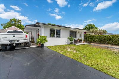 231 E 41st St, House other with 4 bedrooms, 3 bathrooms and null parking in Hialeah FL | Image 2