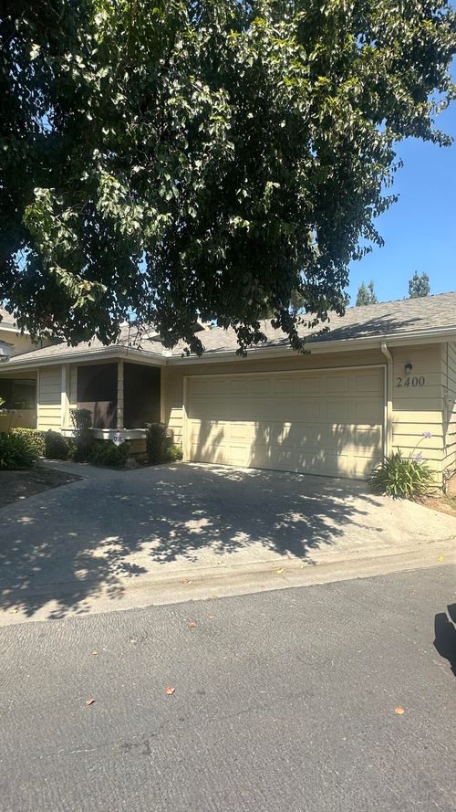 2400 E Sweet Ave, Visalia, CA, 93292-3183 | Card Image