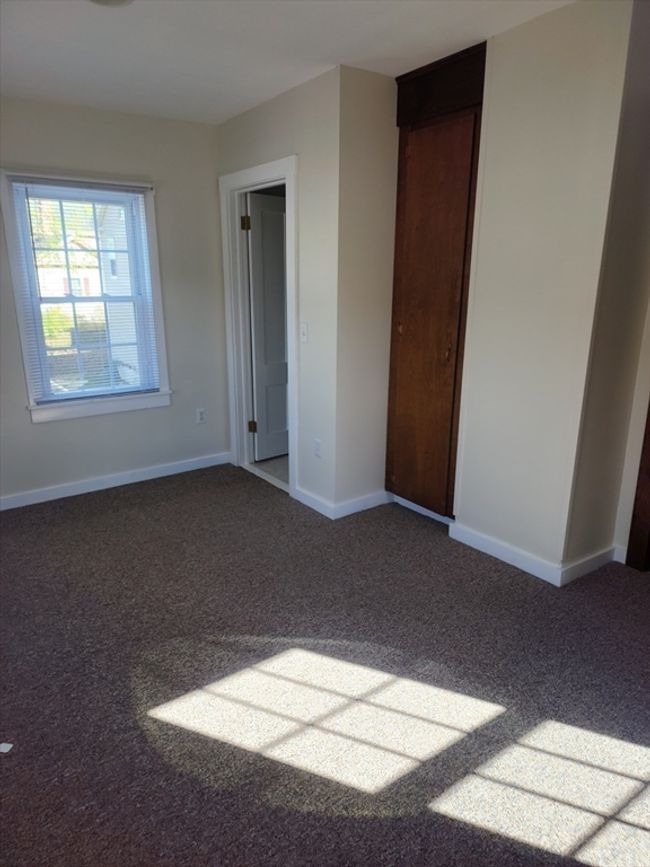 2 - 125 Center St, Condo with 3 bedrooms, 2 bathrooms and 2 parking in Lee MA | Image 5