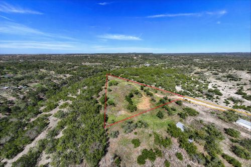 000 Spring Valley Dr, Dripping Springs, TX, 78620 | Card Image