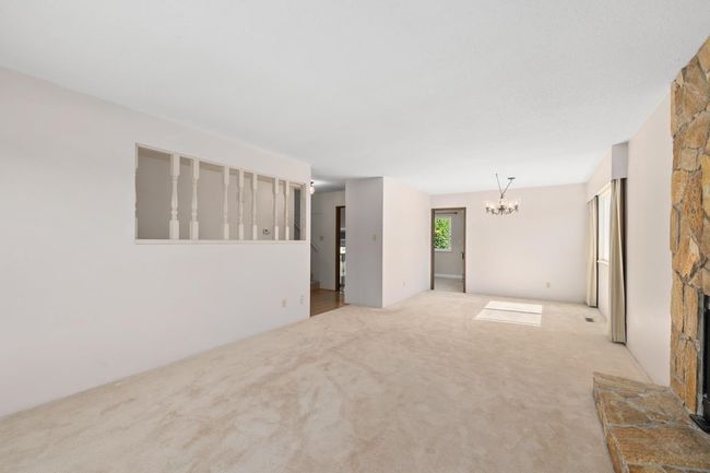 1605 Hemlock Pl, House other with 3 bedrooms, 3 bathrooms and 6 parking in Port Moody BC | Image 8