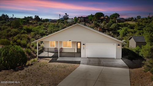 1589 N Douglas Dr, Prescott, AZ, 86301-5964 | Card Image