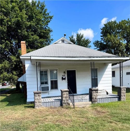401 E 22nd St, Pittsburg, KS, 66762-2936 | Card Image