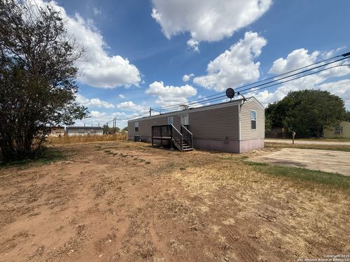 414 14th St, Sutherland Springs, TX, 78161-4777 | Card Image