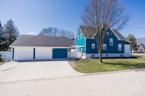 1827 Gratiot Ave, Saginaw, MI, 48602-2637 | Card Image