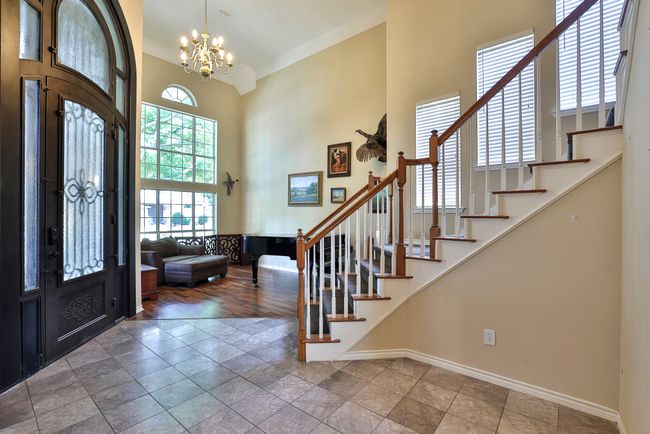 7129 Aspen Wood Trl, House other with 3 bedrooms, 3 bathrooms and null parking in Fort Worth TX | Image 6