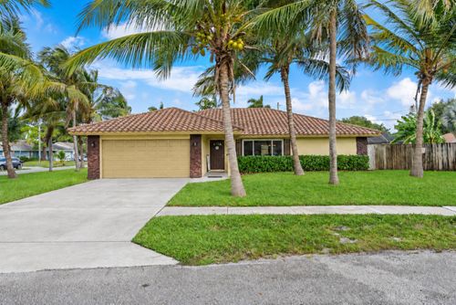 1119 Sea Pines Way, Lantana, FL, 33462 | Card Image