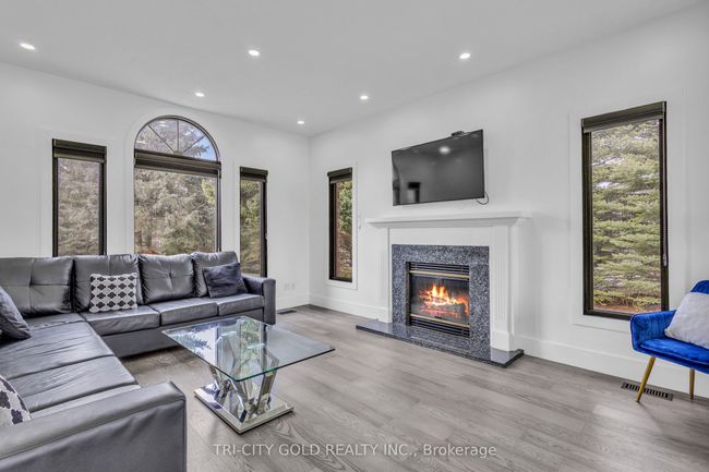 2 Currie Drive, House other with 4 bedrooms, 5 bathrooms and 11 parking in Puslinch ON | Image 10