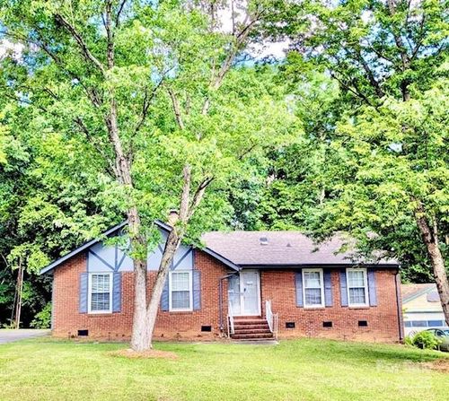 7133 Tall Tree Ln, Charlotte, NC, 28214-2238 | Card Image