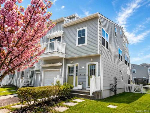 129 Beach 62nd St, Arverne, NY, 11692-1884 | Card Image