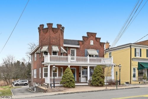 7 W Main St, Mendham, NJ, 07945-1248 | Card Image