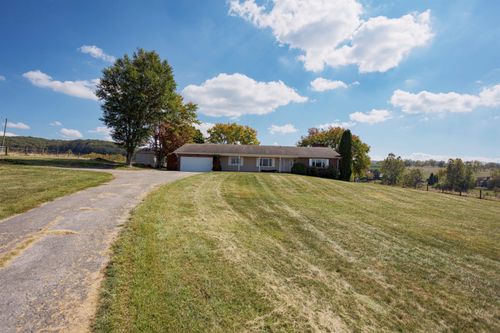 2834 Brownsburg Tpke, RAPHINE, VA, 24472-2157 | Card Image