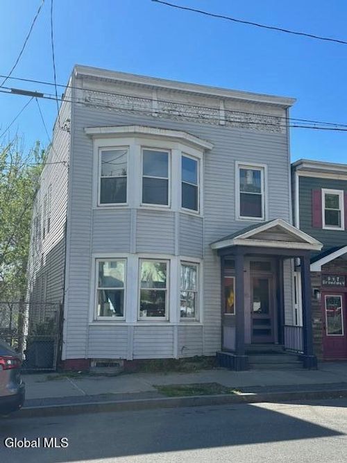 1-945 Broadway, Rensselaer, NY, 12144-2120 | Card Image