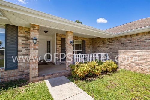 5163 Whitehurst Ln, Crestview, FL, 32536-2201 | Card Image