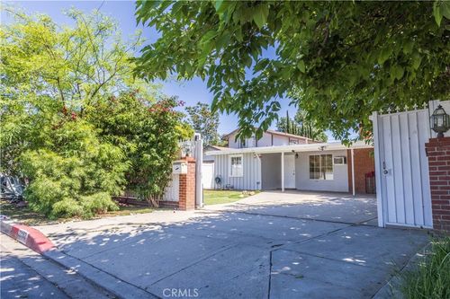 22152 Schoolcraft St, Canoga Park, CA, 91303-2346 | Card Image