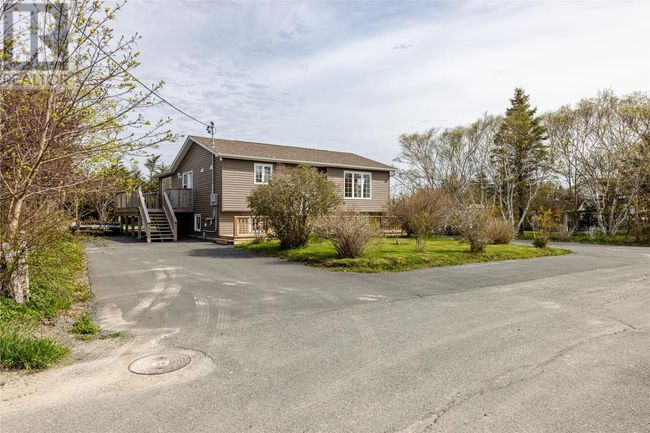 16 Reginalds Pl, Home with 4 bedrooms, 3 bathrooms and null parking in Conception Bay South NL | Image 6