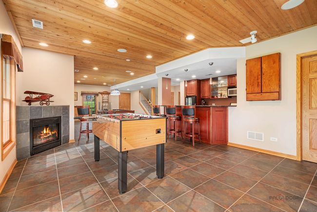 17 Arrowwood Dr, House other with 5 bedrooms, 5 bathrooms and 3 parking in Hawthorn Woods IL | Image 26
