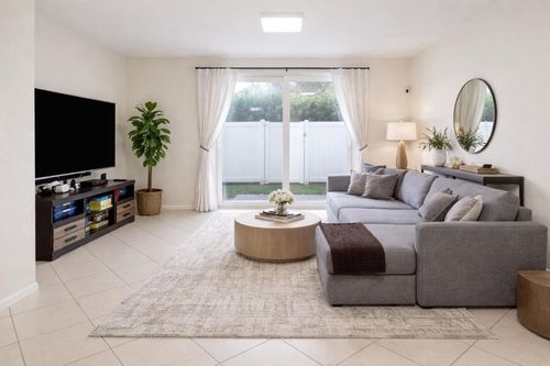 8106-8106 Prestige Commons Dr, Tamarac, FL, 33321-1302 | Card Image