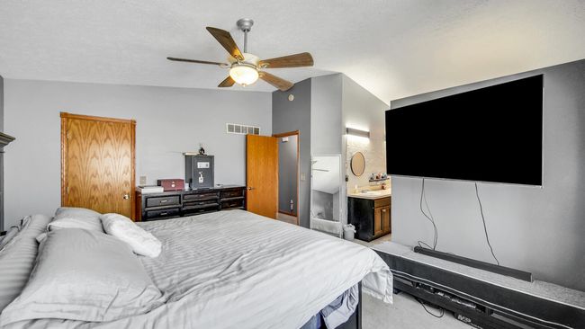 primary bedroom | Image 11
