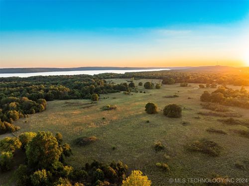 8 E 1160 Road, Checotah, OK, 74426 | Card Image