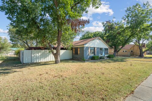 1500 Liggett St, Cisco, TX, 76437-2802 | Card Image