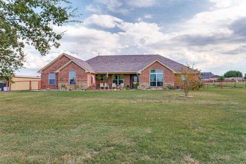143 Gibson Ln, Weatherford, TX, 76088-6831 | Card Image